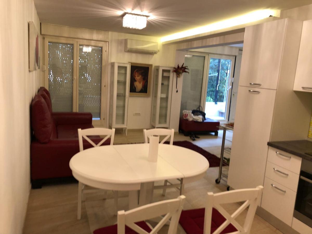 Guest House Valerija อิตชิชี ภายนอก รูปภาพ