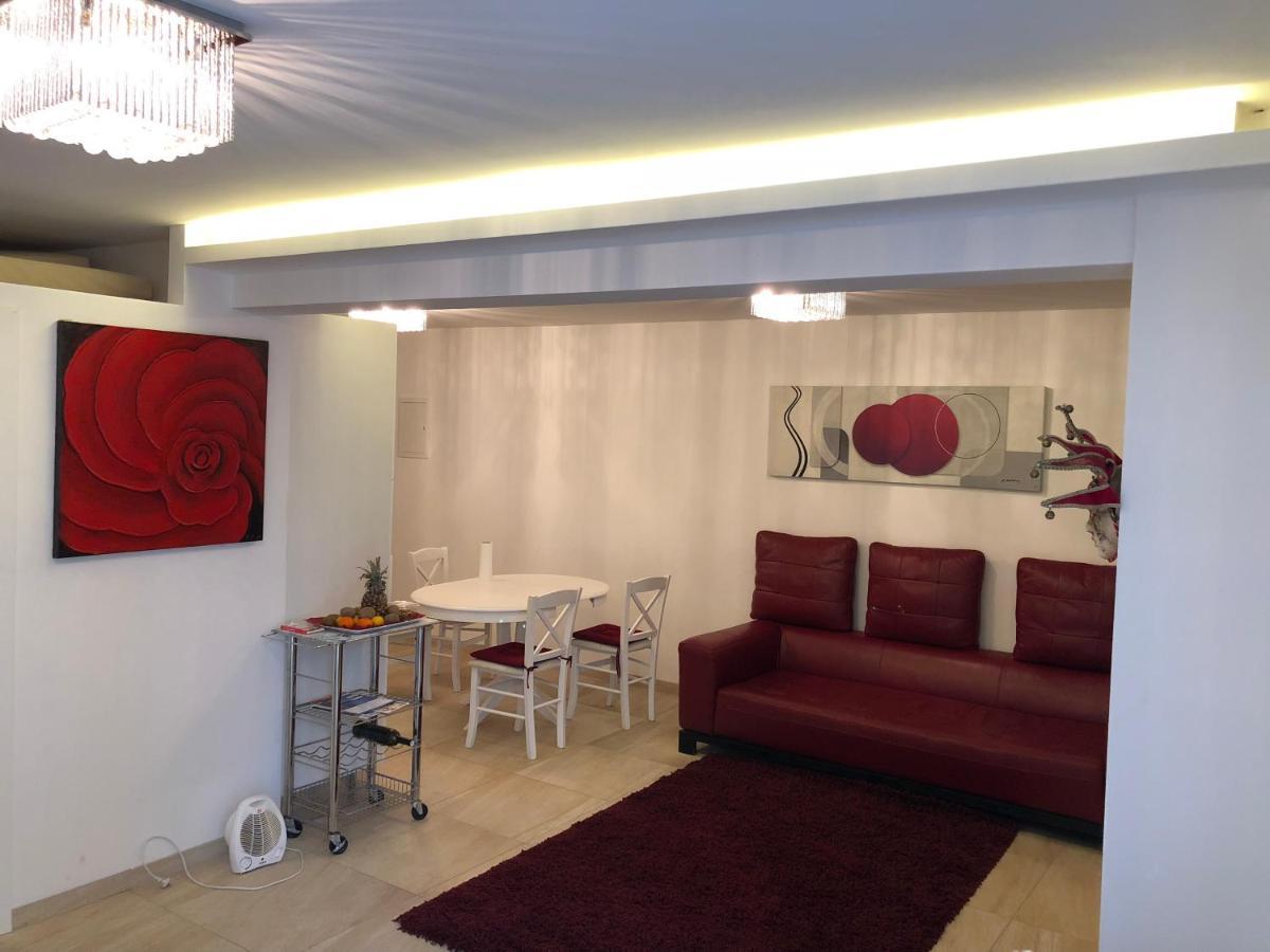 Guest House Valerija อิตชิชี ภายนอก รูปภาพ